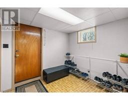 77 HILL CREST - 20