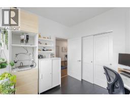 155 CAROLINE Street S UnitNo. 1901 - 23