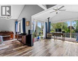 22 3RD Street - 20