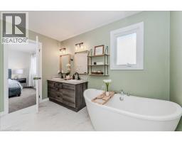 186 JACOB Street E - 33