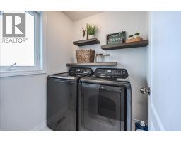 186 JACOB Street E - 35
