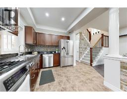 79 HINRICHS Crescent - 11