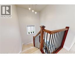 79 HINRICHS Crescent - 16
