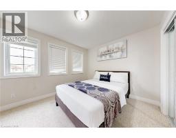 79 HINRICHS Crescent - 17