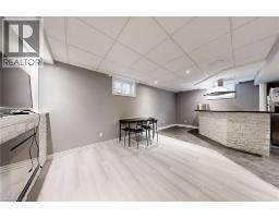 79 HINRICHS Crescent - 28