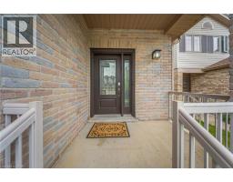 79 HINRICHS Crescent - 3
