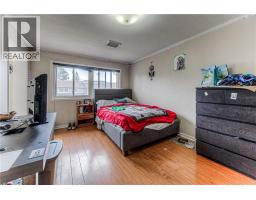 121 UNIVERSITY Avenue E UnitNo. 9 - 18