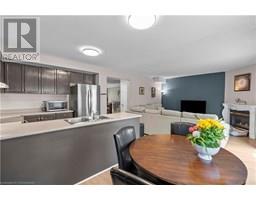 320 HAMILTON Drive UnitNo. 10 - 16
