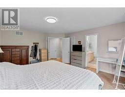 320 HAMILTON Drive UnitNo. 10 - 26