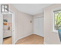 320 HAMILTON Drive UnitNo. 10 - 33