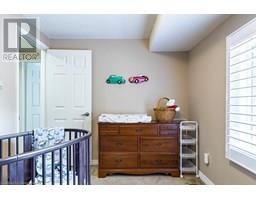 1 LEITH Court - 32