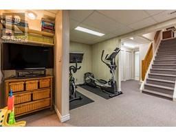 1 LEITH Court - 40