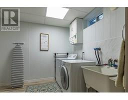 1 LEITH Court - 41