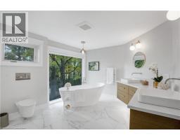 239 CORRIE Crescent - 30
