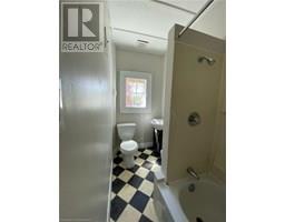 80 BYRON Avenue E - 18