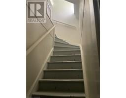80 BYRON Avenue E - 22