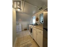 80 BYRON Avenue E - 32