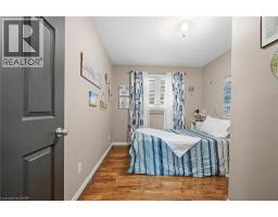 3 KAMPS Crescent - 16