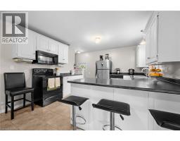 3 KAMPS Crescent - 9
