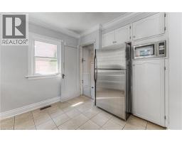 48 ELLIS Avenue - 20