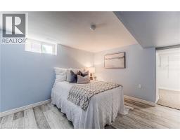 48 ELLIS Avenue - 31