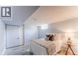 48 ELLIS Avenue - 32