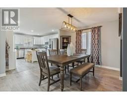 29 MAPLEVIEW Drive - 18
