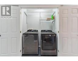 29 MAPLEVIEW Drive - 27