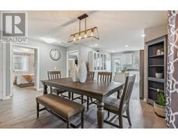 29 MAPLEVIEW Drive - 3