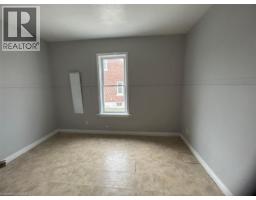 134 LANCASTER Street W - 5