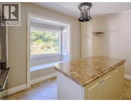 119 MCCALL Crescent - 11