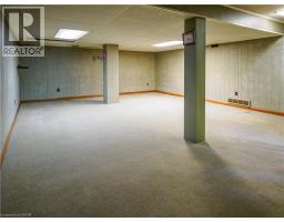 119 MCCALL Crescent - 21