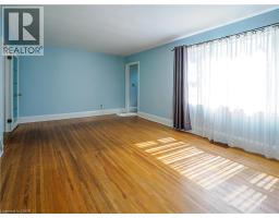 119 MCCALL Crescent - 4