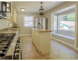 119 MCCALL Crescent - 8