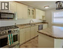 119 MCCALL Crescent - 9