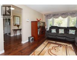 107 ROSENEATH Crescent - 6