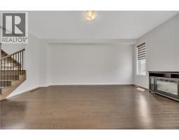 22 PRINCE PHILIP Boulevard - 11