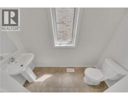 22 PRINCE PHILIP Boulevard - 21