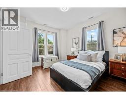 89 LYNDEN Road - 24