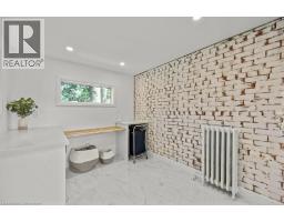 89 LYNDEN Road - 32