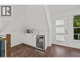 89 LYNDEN Road - 35