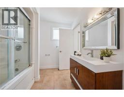 32 MOWAT Boulevard UnitNo. 52 - 23