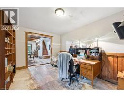 11 ANN Street N - 15