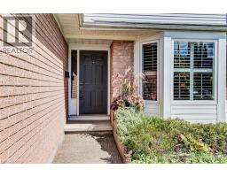 33 TINATAWA Court - 3