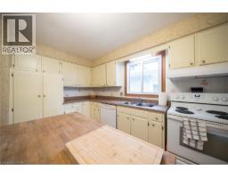 17 KELLY Avenue - 15