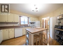 17 KELLY Avenue - 16