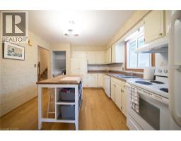 17 KELLY Avenue - 17
