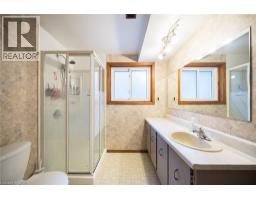 17 KELLY Avenue - 18