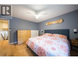17 KELLY Avenue - 21