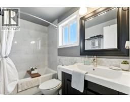 11 HUBERT Court - 13
